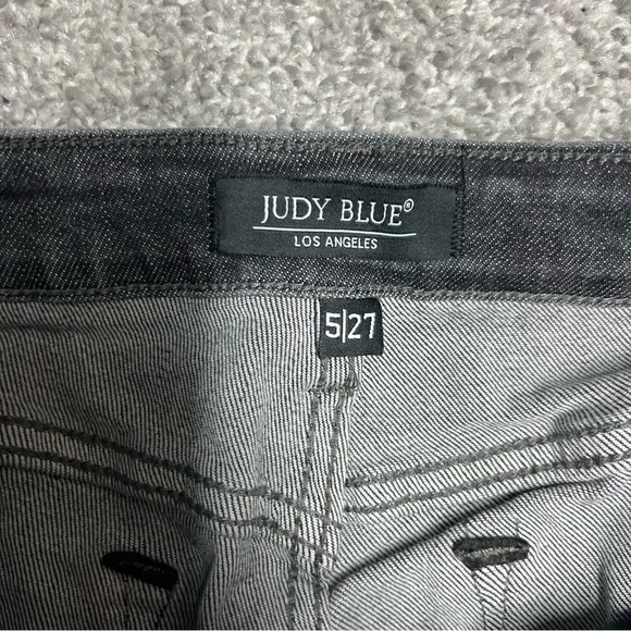 Judy Blue Jeans 5 27 Black Wash Boyfriend Fit Destroyed Bleach Splattered - Picture 6 of 9